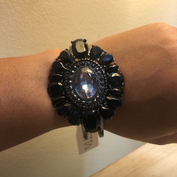 Jewelry - Custom made classy timeless bracelet